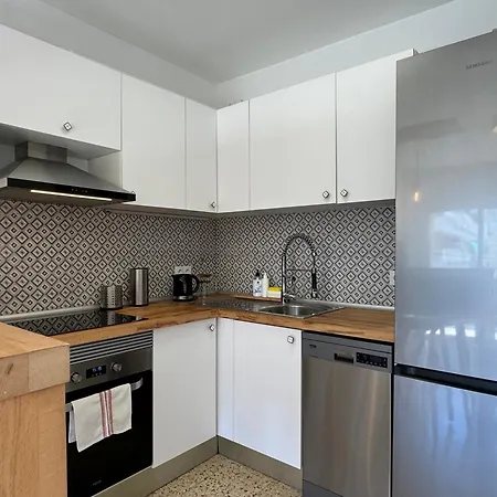 1 Min From Segur De Apartment *